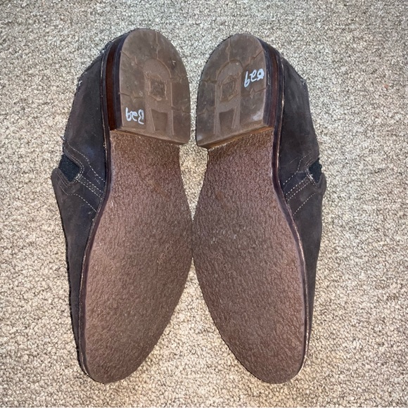 Trask mens Size 8 Brown Suede Slip On Vibram Sole Low Boot - Picture 7 of 7